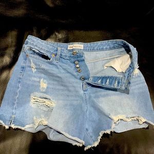 Mom fit Jean shorts